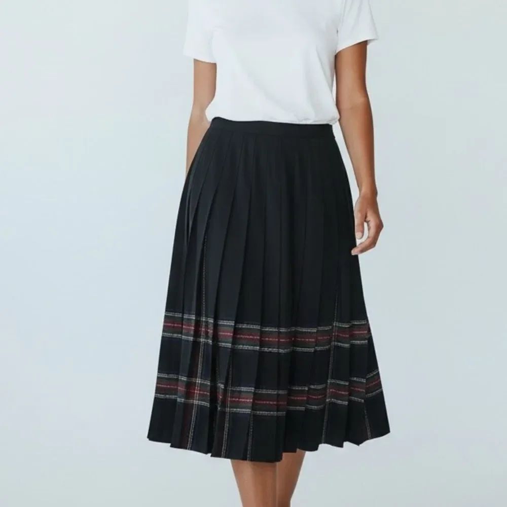Vintage Pendleton Pleated Skirt 100% Virgin Wool Made in USA Size 4